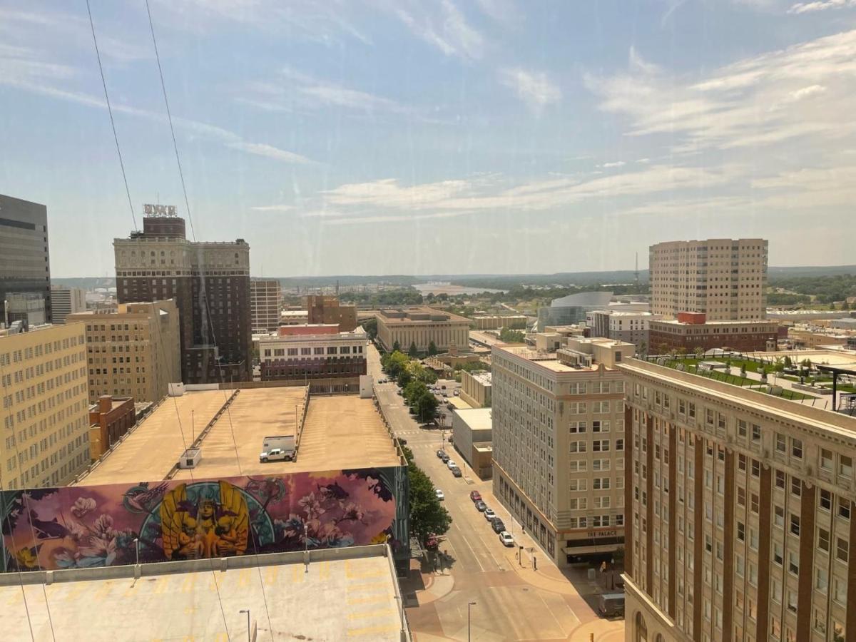 Hyatt Place Tulsa/Downtown Bagian luar foto