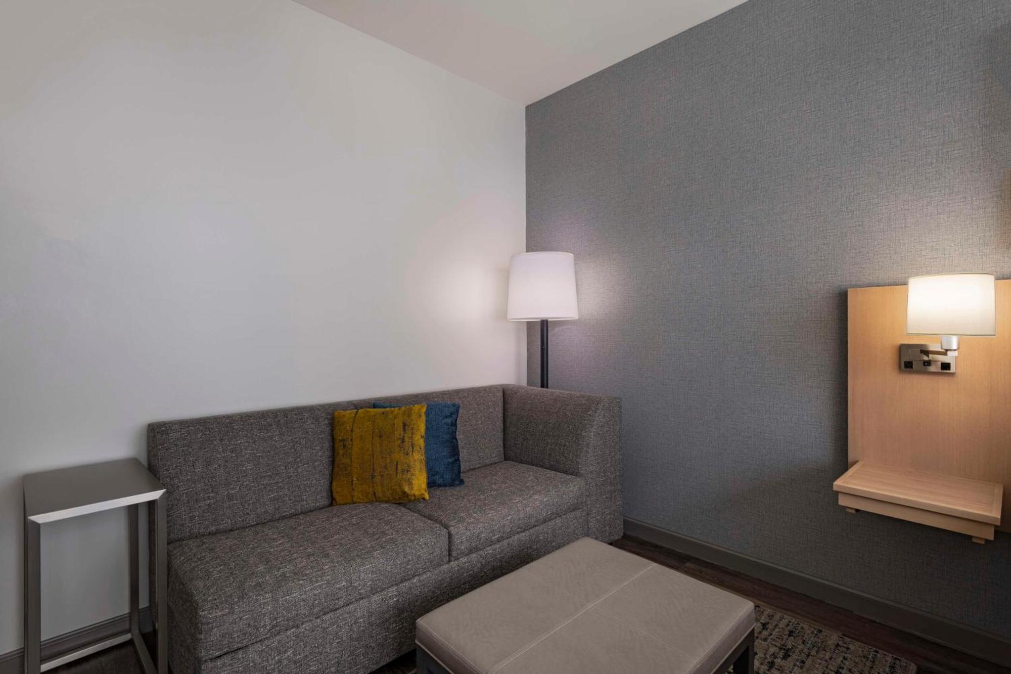 Hyatt Place Tulsa/Downtown Bagian luar foto